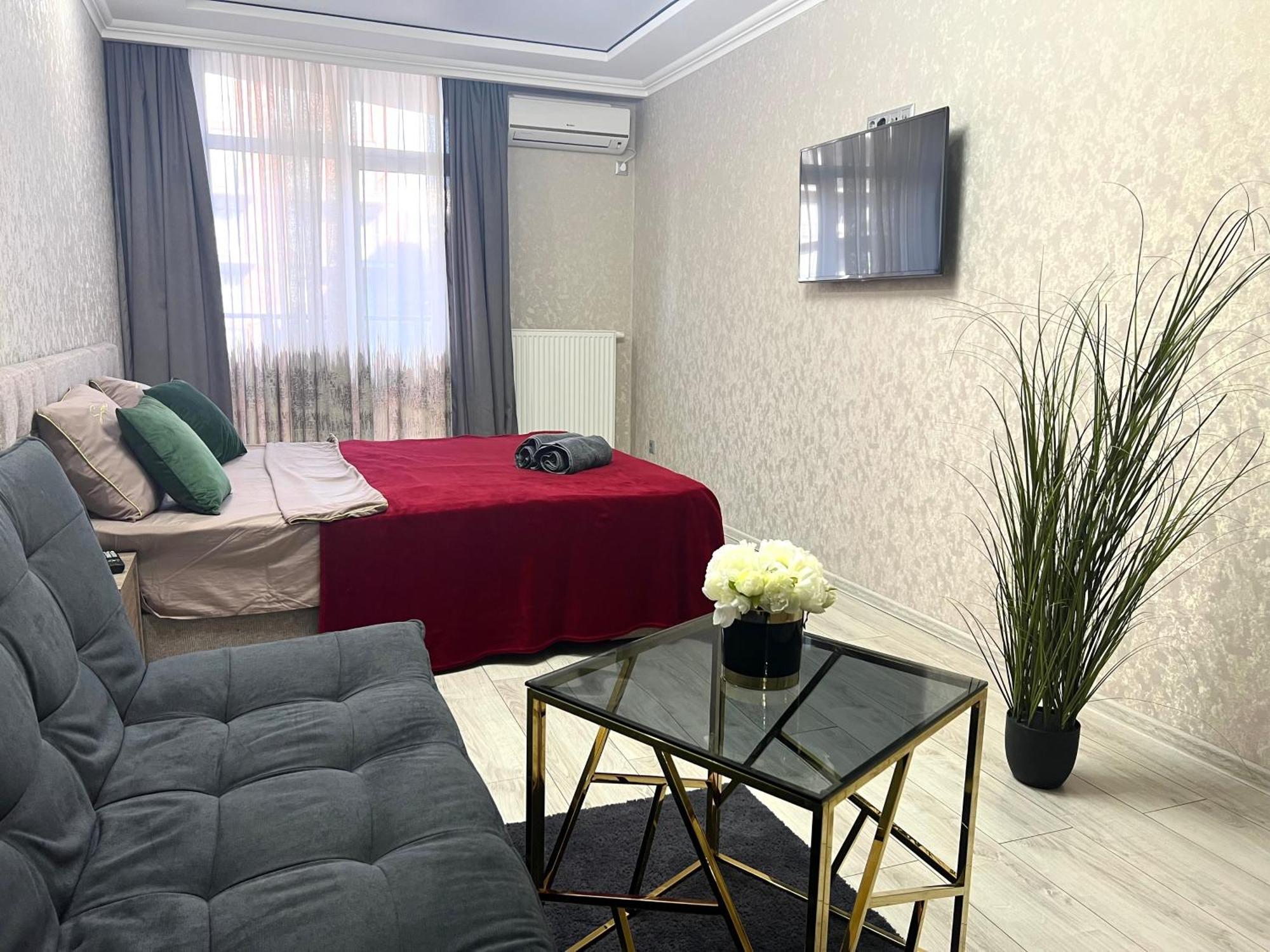 Apartments Vip Avalon Lviv Buitenkant foto