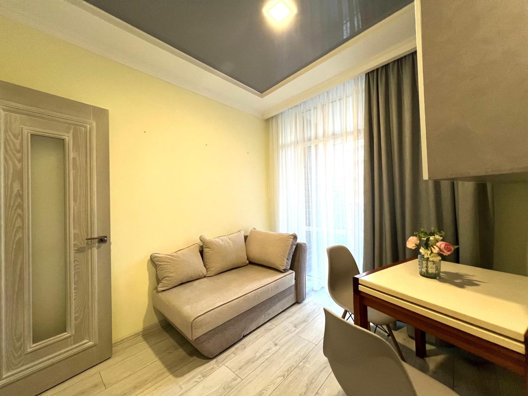 Apartments Vip Avalon Lviv Buitenkant foto